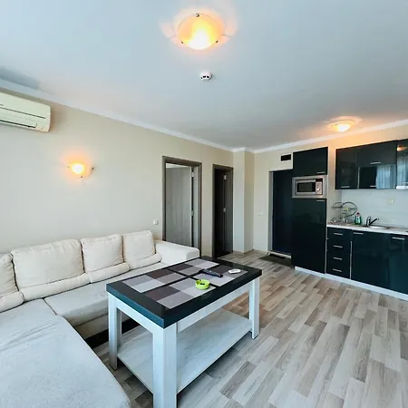 Sunny Plaza 54 Two Bedroom Apartman *