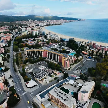 Sunny Plaza 54 Two Bedroom Apartman Napospart