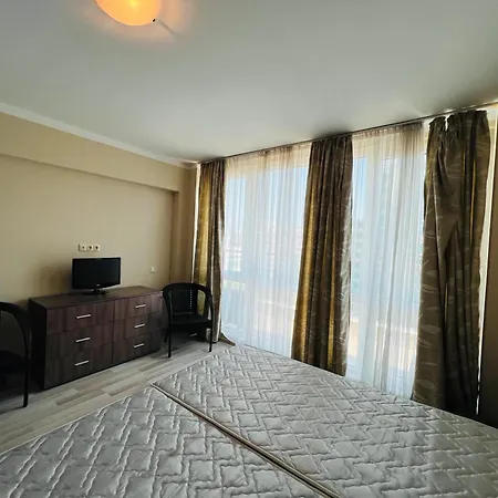 Apartman Sunny Plaza 54 Two Bedroom Napospart