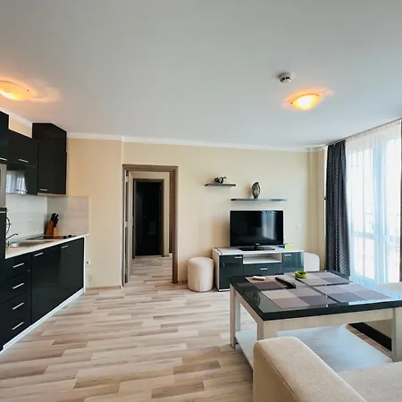 Sunny Plaza 54 Two Bedroom Apartman *