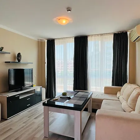 Sunny Plaza 54 Two Bedroom Apartman Napospart